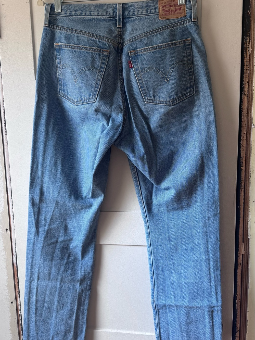 Levi's 501 Original Women’s Straight Leg Jeans - Picture 2 of 5